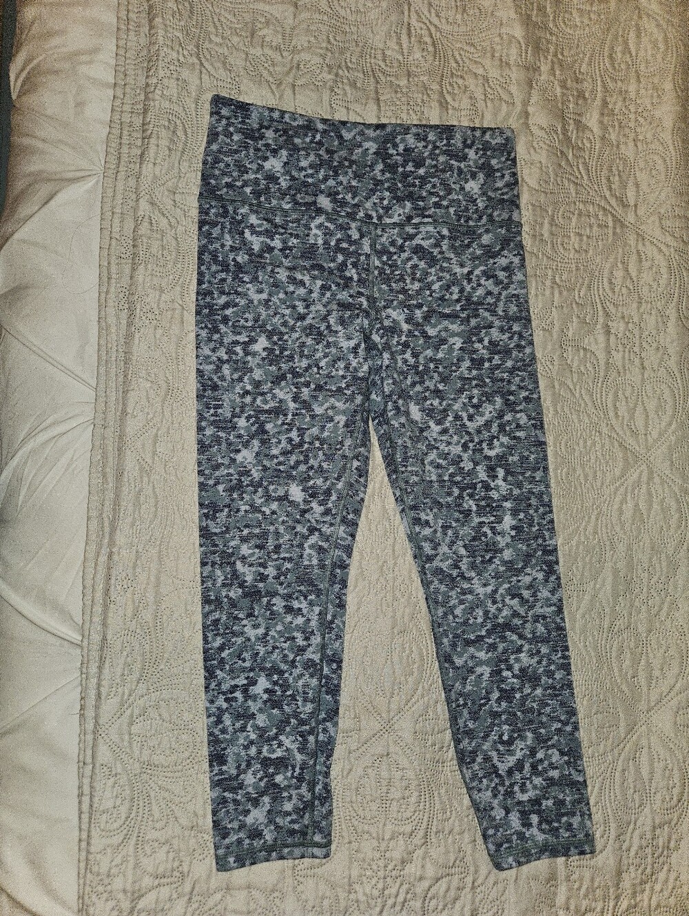 Athleta Elation Textured 7/8 Tight